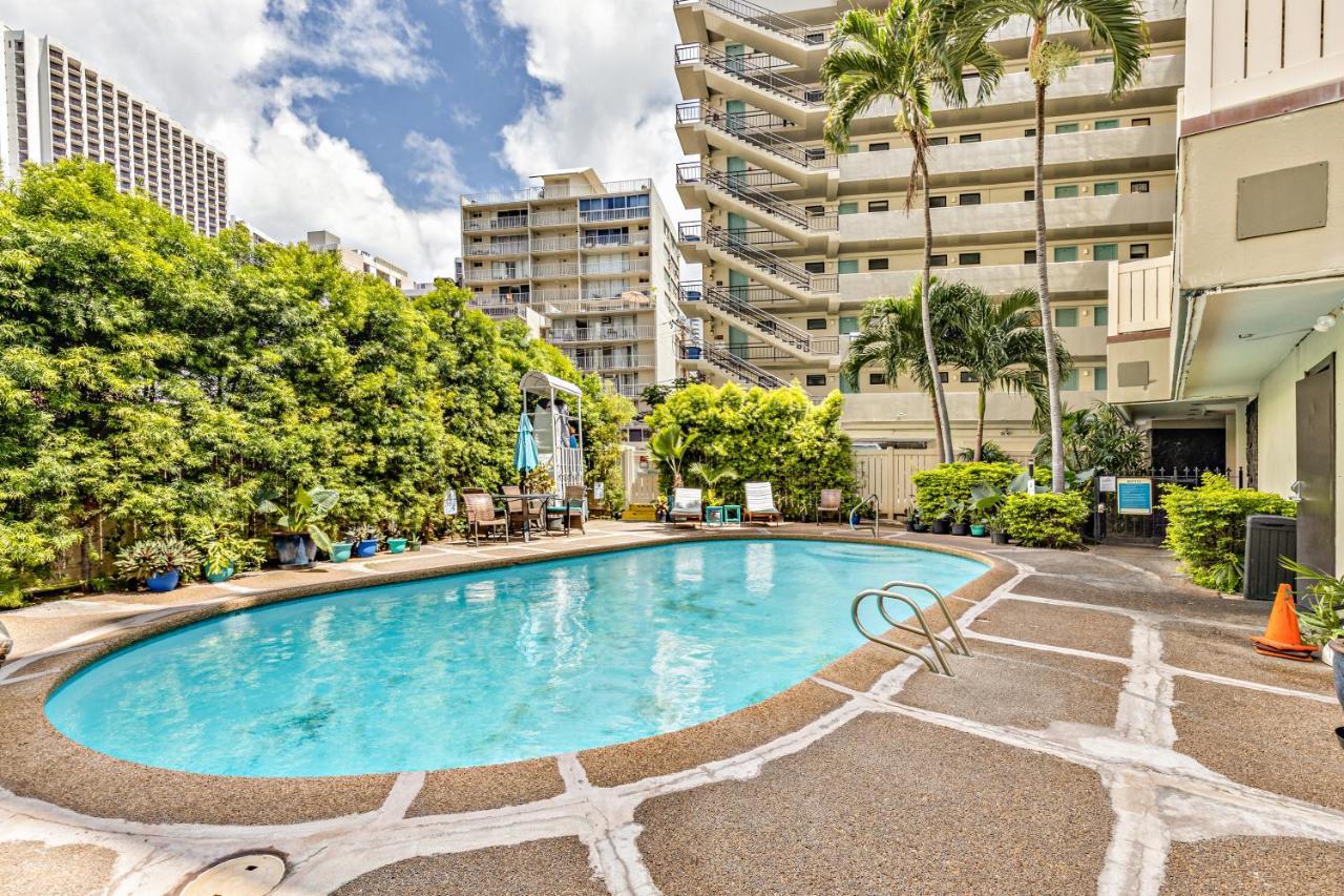 Inviting Waikiki Grand Hotel Room One Block To Beach! 호놀룰루 외부 사진
