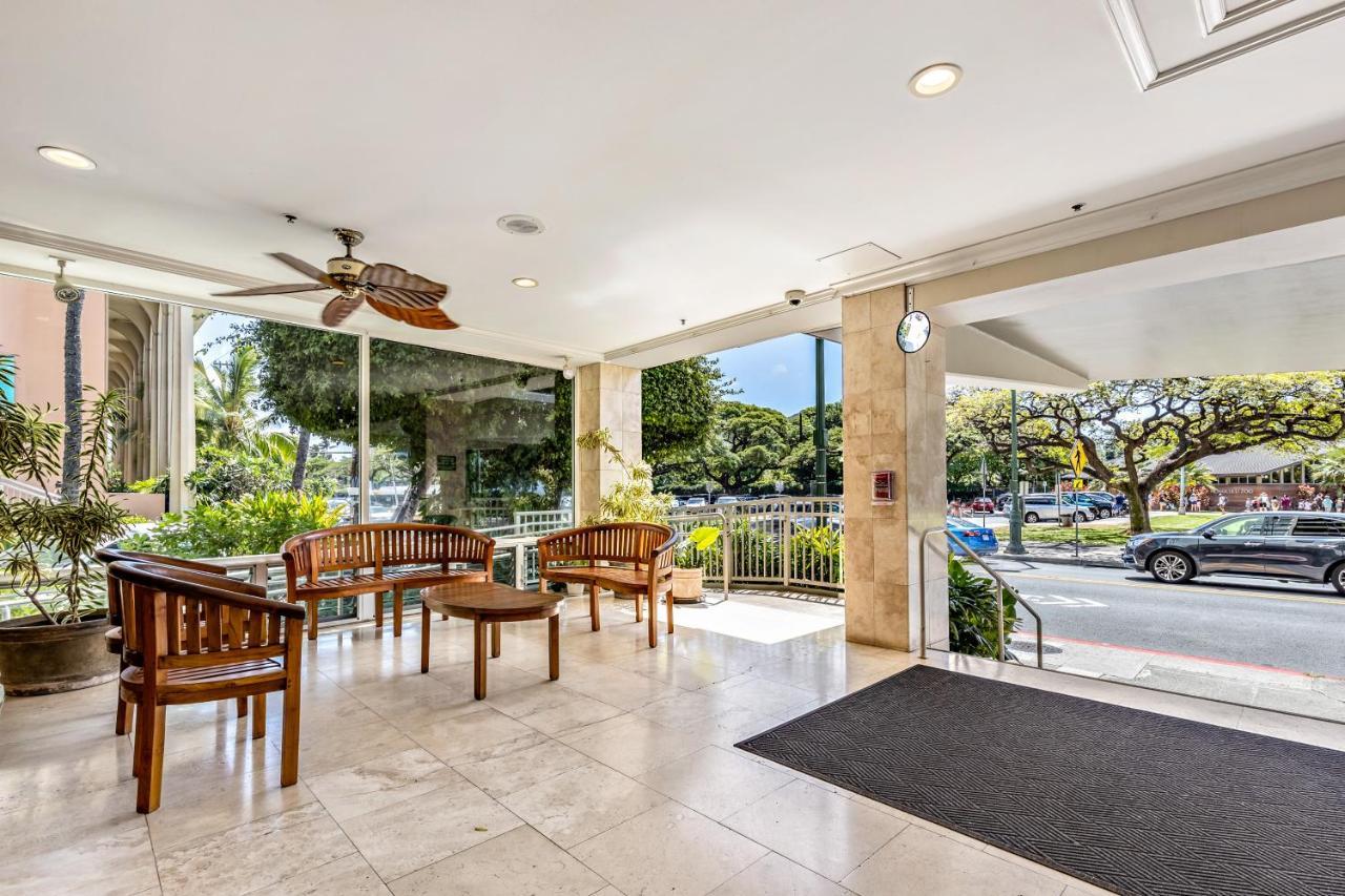 Inviting Waikiki Grand Hotel Room One Block To Beach! 호놀룰루 외부 사진