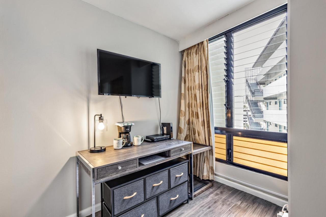 Inviting Waikiki Grand Hotel Room One Block To Beach! 호놀룰루 외부 사진
